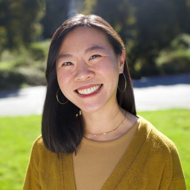 Beth Huang headshot